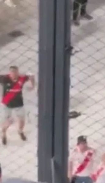 Nuevo hecho de racismo en la Copa Libertadores: el repudiable gesto de un hincha de River a Atlético Mineiro