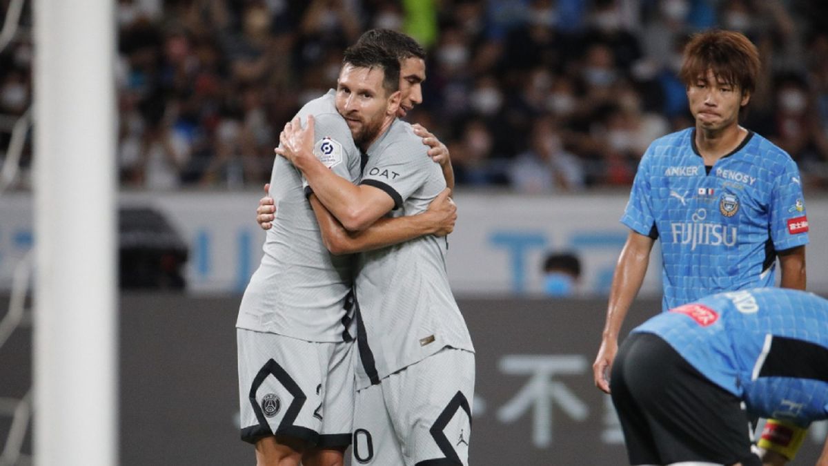 Lionel Messi y un buen derechazo para el primer gol de la temporada.
