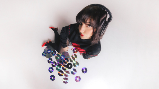 Valentina presenta su nuevo EP otro sad valentín más