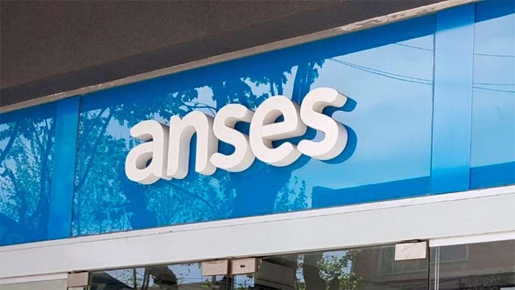 El Gobierno busca financiamiento y toma deuda con fondos de la ANSES por más de $ 76.000 millones