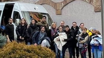 Guerra entre Rusia y Ucrania: cinco familias argentinas con bebés de vientres subrogados se dirigen a Polonia. (Captura Twitter)