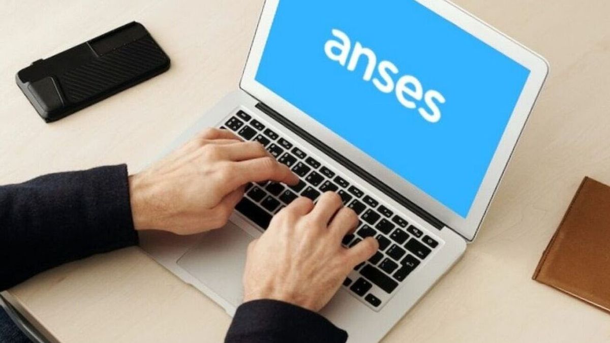 ANSES confirmó el BONO de casi $100.000 para AUH y AUE en MAYO. (Foto: archivo)