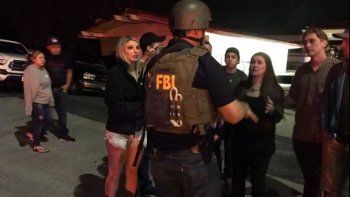 Horror en Los Ángeles: 13 personas murieron en un tiroteo en un bar durante una fiesta de estudiantes universitarios