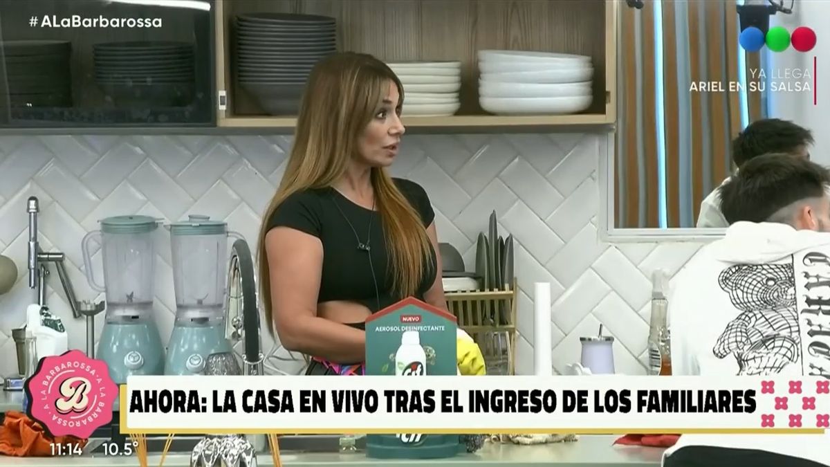 La provocativa mirada de Noelia La Gata a Bautista marcando la cancha  dentro de Gran Hermano