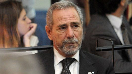 “Otra vez vinieron con los bolsos con plata”: la historia del primer ex funcionario que habló de bolsos