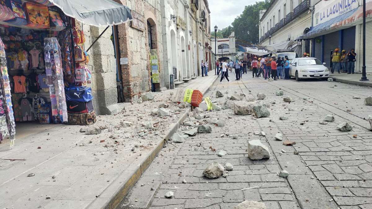 Terremoto y alerta de tsunami en México: imágenes de pánico tras el fuerte movimiento de 7.5