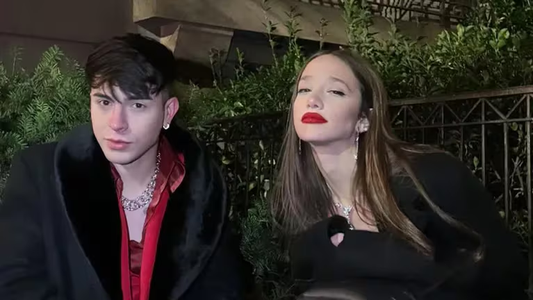 Rusherking sorprendió a todos con una foto íntima con Ángela Torres: así combaten el frío