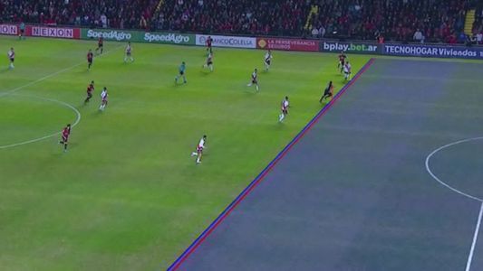 ¿Estuvo bien anulado? El polémico gol que el VAR le anuló a Wanchope Ábila en Colón-River