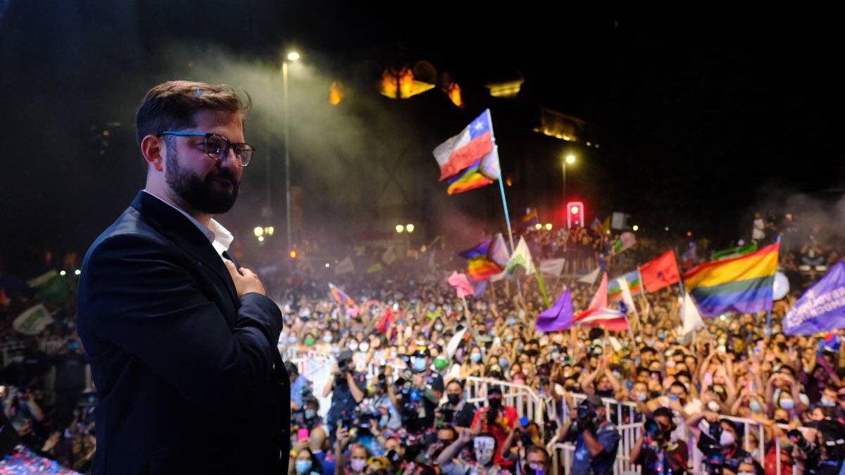 Gabriel Boric, electo presidente de Chile, que terminó con la alternancia entre la concertación y la centro derecha (Foto: cuenta de Gabriel Boric en Twitter)