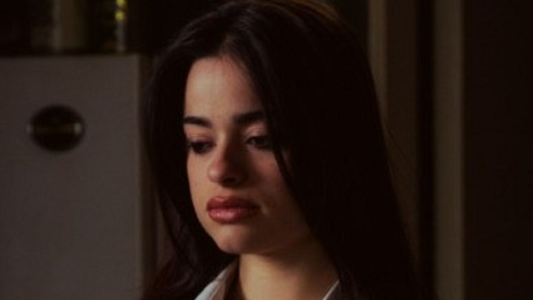 Juli Savioli presenta Te Prestaría Mis Ojos, su nuevo single