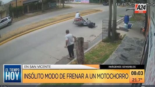 San Vicente: video de la curiosa manera de frenar a motochorros