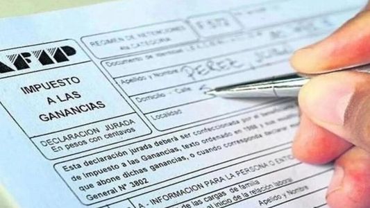 Ganancias: cuánto descontarán del sueldo y quiénes volverán a pagar si se aprueba la ley