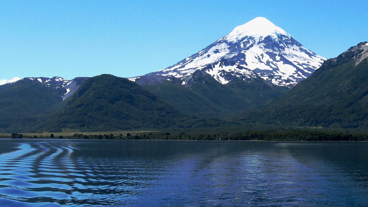 La declaración del reconocido volcán como sitio sagrado del pueblo mapuche generó debate. 