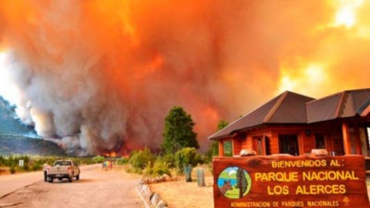 Chubut sospecha que los incendios en el Parque Nacional Los Alerces son intencionales