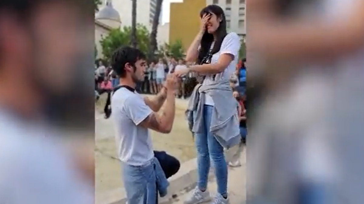 Le propuso casamiento en medio del acto por el Día de la Lealtad Peronista