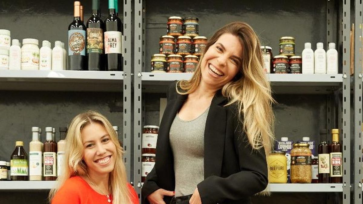 Melanie está a cargo de la parte estratégica, marketing y crecimiento, Nadia del área operativa.