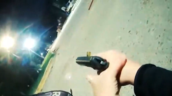 El violento robo a un chofer de aplicación en el Conurbano que quedó grabado por la cámara de su casco