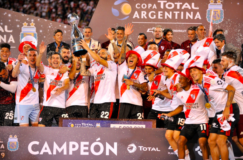 ¡River campeón!: goleó 3-0 a Central Córdoba (SdE) en Mendoza y cerró el año con un nuevo título