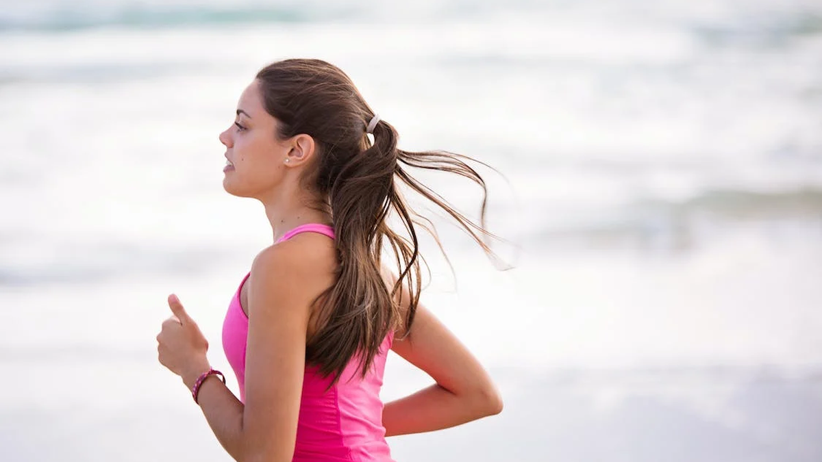 Correr o caminar: cu&aacute;l es mejor para tu salud si lo hac&eacute;s a largo plazo