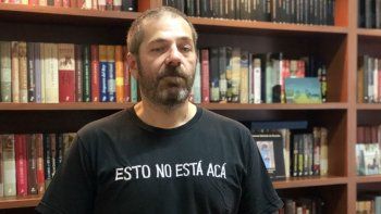 Carlos Busqued: su novela inédita, los nazis, los ladrillitos y el triángulo inconcluso