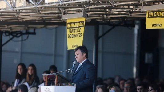 Protesta de Greenpeace en La Rural: el gobierno hizo la denuncia y la ONG  dice que es ridículo