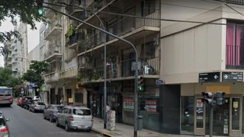 Una joven de 24 años cayó por un balcón en Recoleta y acusan a un hombre de haberla arrojado