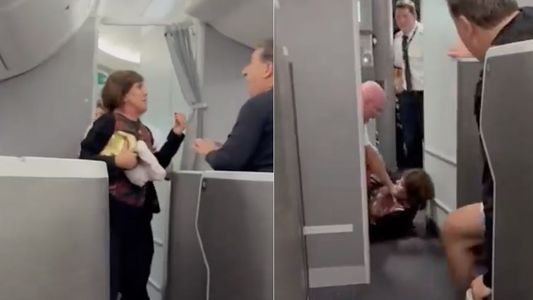 Insultos, amenazas y homofobia: el video del escándalo que paralizó un vuelo a Nueva York