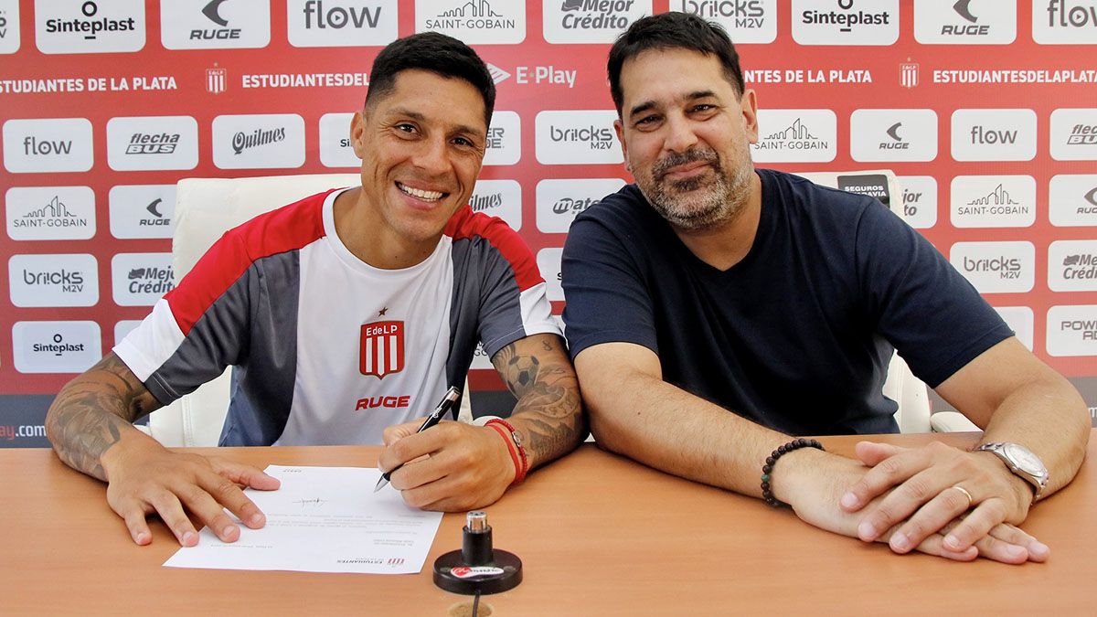 ¡Es oficial! Enzo Pérez firmó en Estudiantes y enfrentará a River en una final