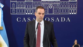 El Gobierno anunció que tomará medidas para evitar una catástrofe y adelantó cómo será el mensaje de Caputo