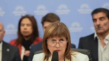 El posteo de Bullrich y de Caputo en favor de la reforma laboral: Menos impuestos al empleo