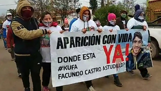 Familiares y amigos se movilizaron en reclamo de la aparición con vida de Facundo Astudillo Castro