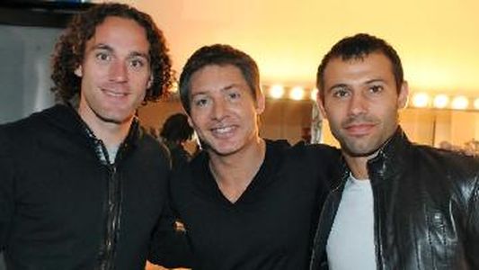 Mascherano y Milito fueron a ver La guerra de los Roses