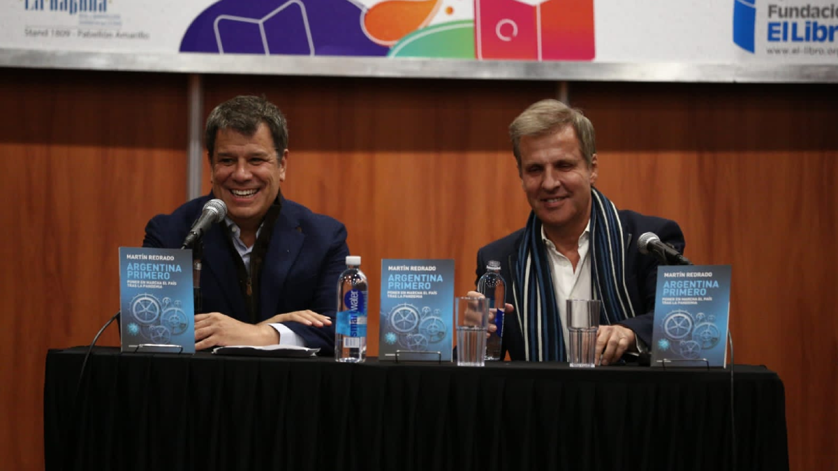 Con Guzmán bajo el fuego K, Redrado se mostró con Manes y presentó un libro con su plan económico