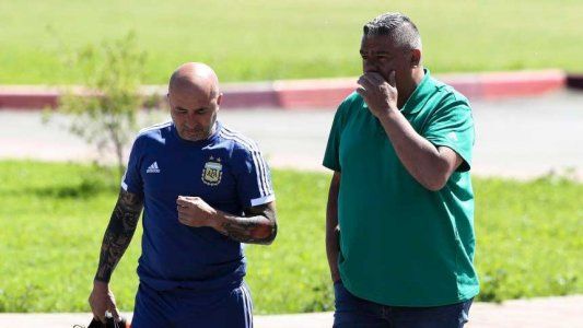 Tapia y Angelici se reunieron con Sampaoli y le dijeron que no lo quieren en la Selección