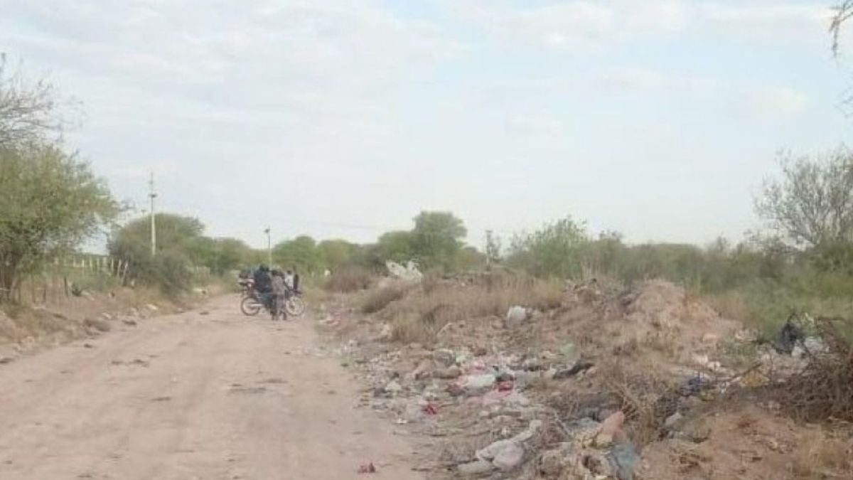 Una caja y un hallazgo aterrador: investigan un estremecedor caso en un basural clandestino. (Foto: gentileza El Nuevo Diario Web)
