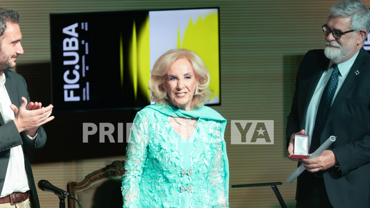 Mirtha Legrand recibió el título de Doctora Honoris Causa y brindó su apoyo a la Universidad Pública: las fotos