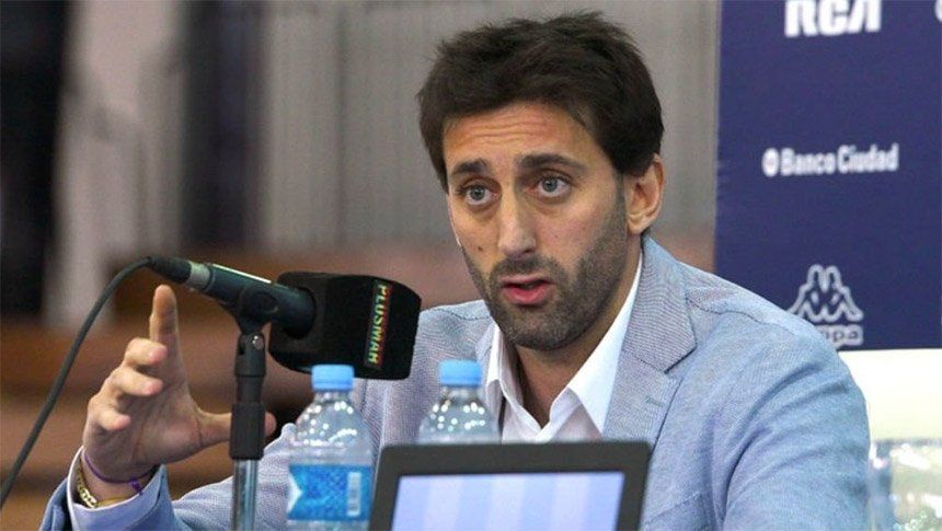 Milito: Le mandé un mensaje a Centurión para felicitarlo porque él también es campeón