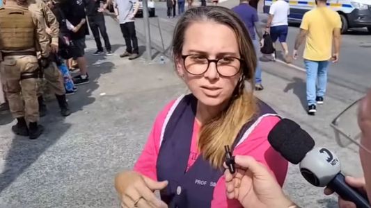 La maestra heroína de Brasil: escondió a los nenes y evitó más muertes en la guardería del horror