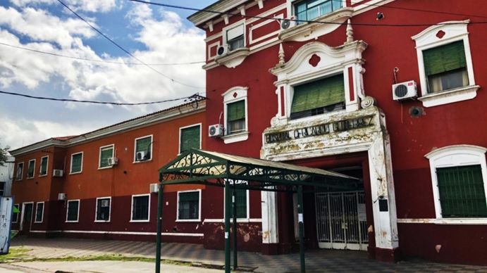 Desesperación en La Plata: un nene de 3 años cayó de un balcón e investigan qué sucedió