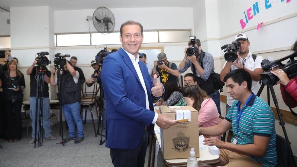 Neuquén elige: al votar, Guitérrez aseguró que está confiado, tranquilo, seguro y sereno
