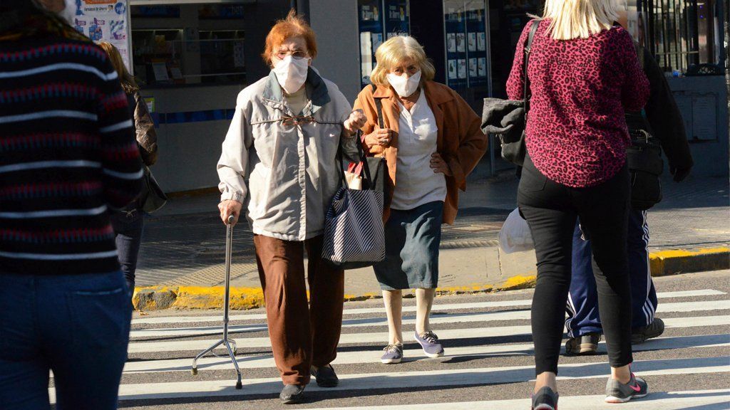 Rumbo a los 90 días de cuarentena: ¿Cómo afecta a los adultos mayores el aislamiento?