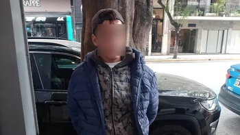 Invitó a dormir a su casa a una persona en situación de calle y se llevó una decepción
