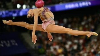 Escándalo y abusos en la gimnasia rítmica de Italia: obligaban a medallistas a sacarse la ropa