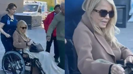 El video de Cecilia Bolocco en silla de ruedas saliendo de un hospital: preocupación por su salud