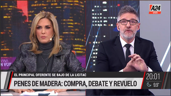 El cruce de Viviana Canosa y Luis Novaresio por los penes de madera (Foto: captura de TV). El cruce de Viviana Canosa y Luis Novaresio por los penes de madera (Foto: captura de TV).