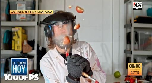 Virales: así explota una manzana suspendida en el aire en cámara lenta