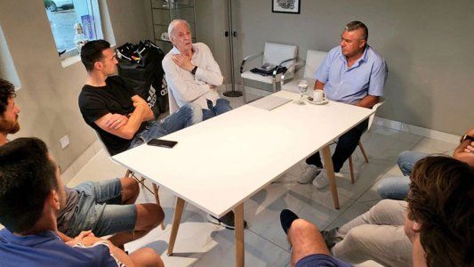 ¡No suma nada! Estalló la guerra entre Menotti y Ruggeri