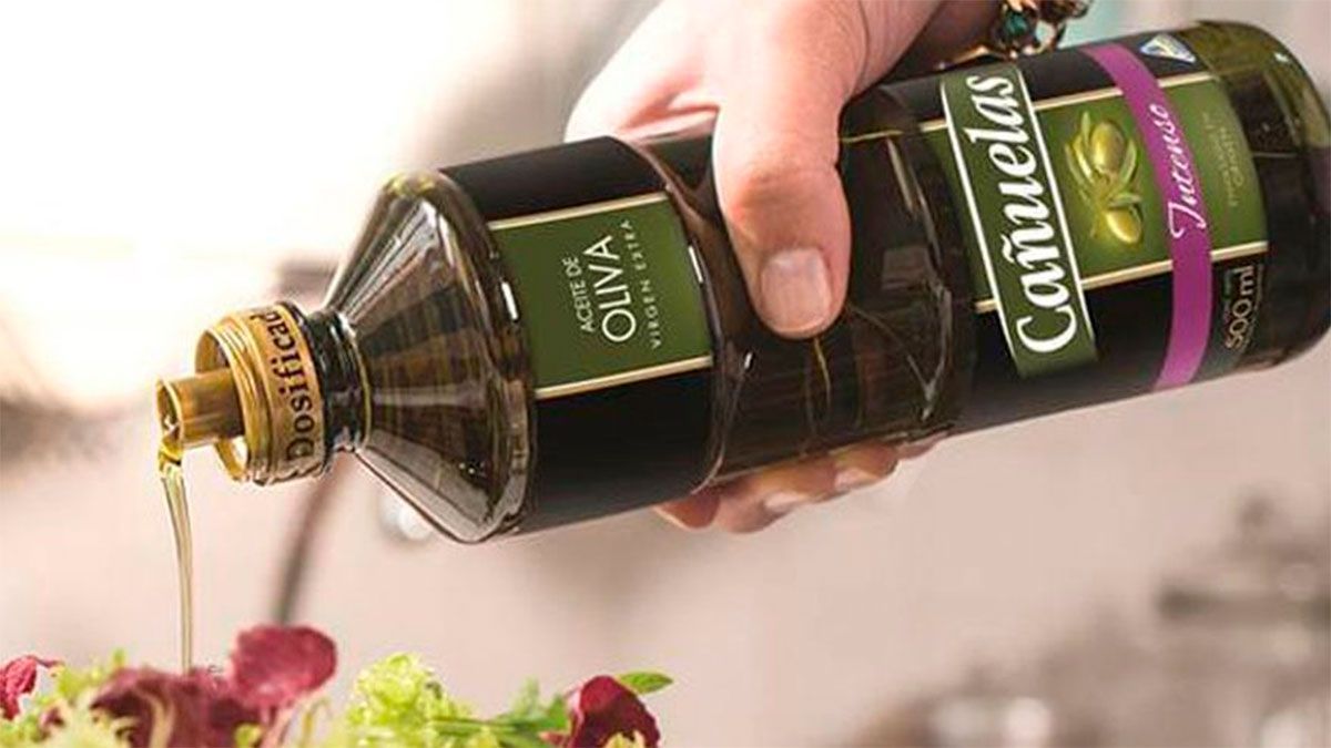 Con una trayectoria y tradición de varios años en el mercado, Molino Cañuelas fabrica aceites 