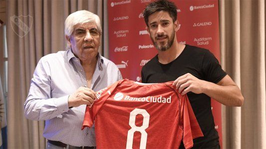 Pablo Pérez fue presentado en Independiente con un particular video