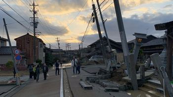 Un terremoto de 7,6 grados sacudió a Japón y hay alerta de tsunami Un terremoto de 7,6 grados sacudió a Japón y hay alerta de tsunami